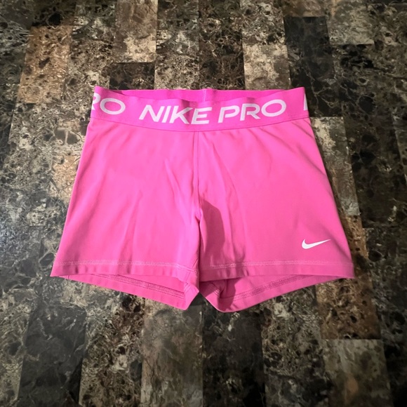 Nike Pro performance 3” Dri-FIT Bright Pink Short size MEDIUM NWOT - Picture 6 of 12